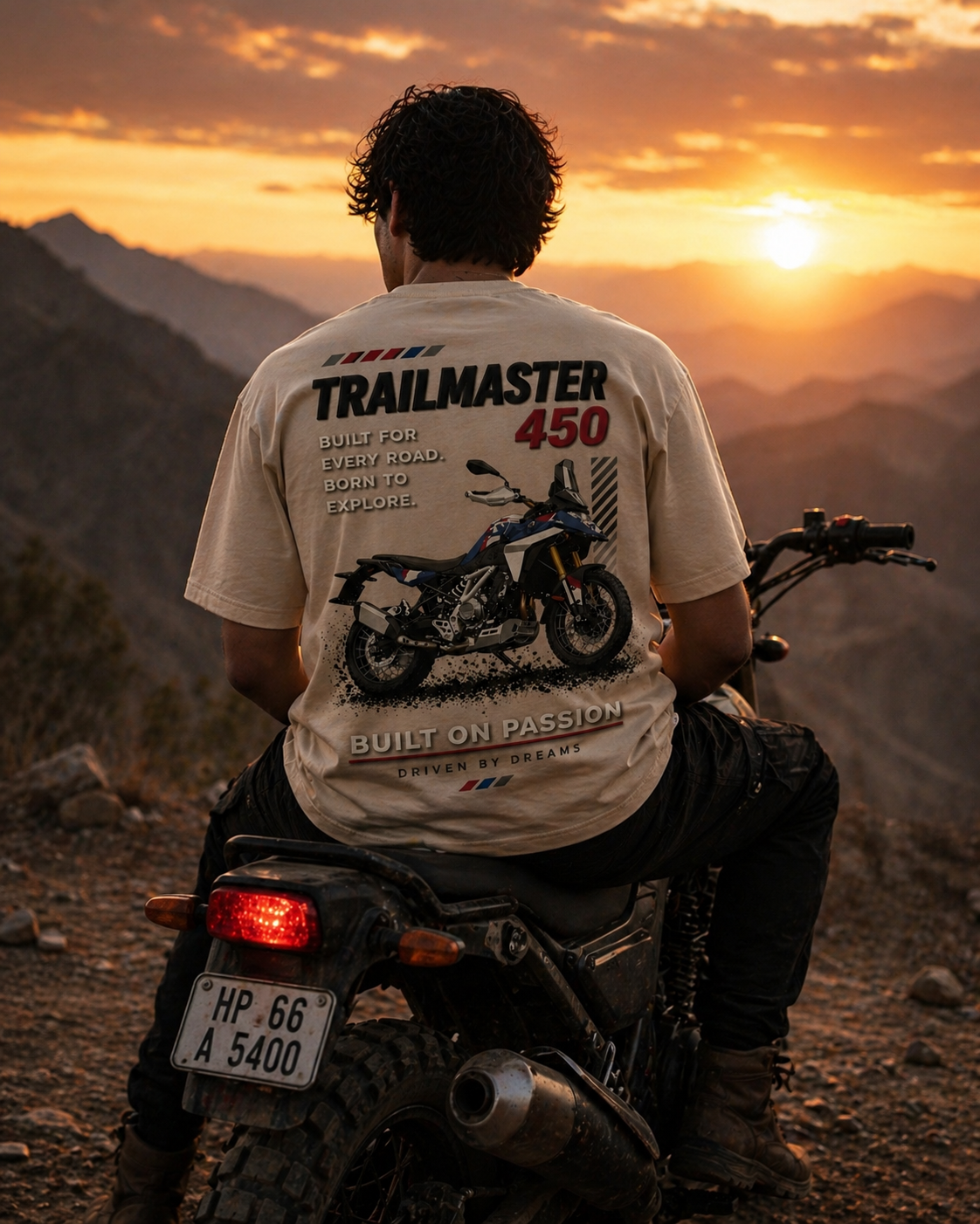 ADVENTURE F450 GS Oversized Tee - Puff Print Edition